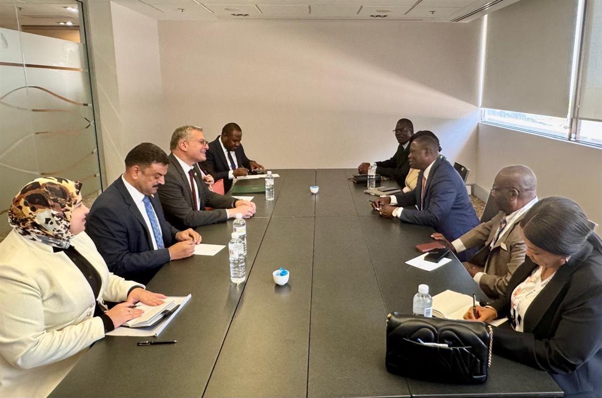 ff57de8d-8e97-414e-b381-ff7bb8b5406b