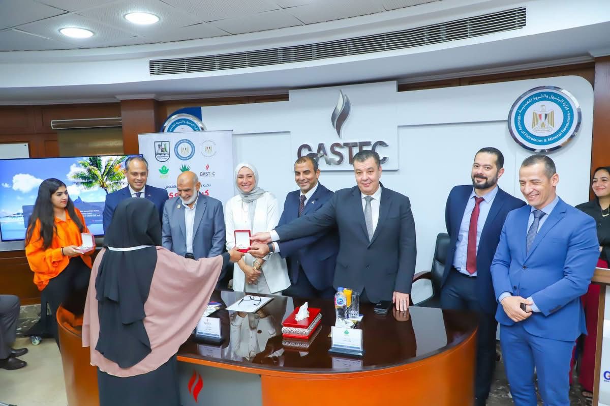 2c836606-aec8-484a-bbb0-8d014d8681b7