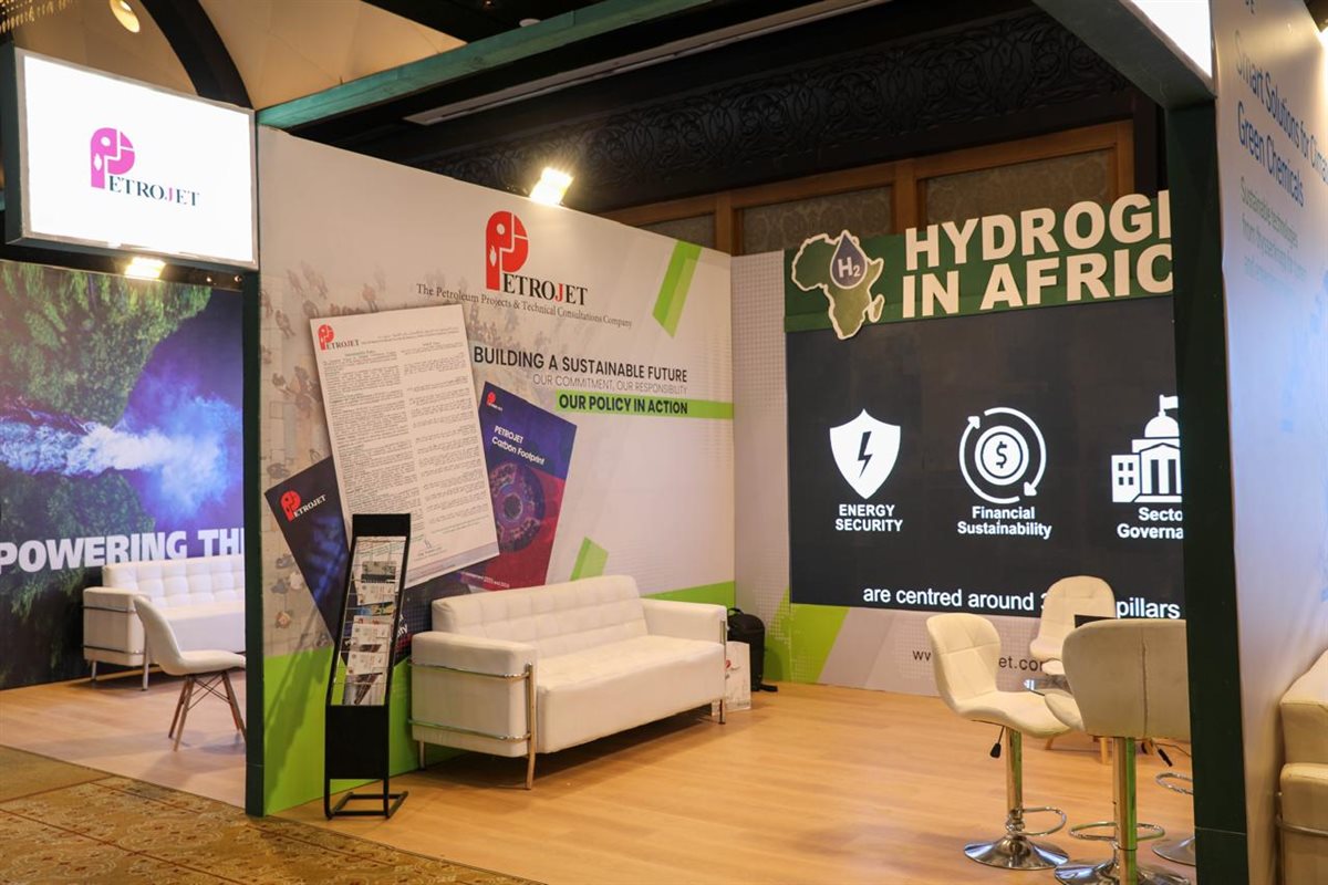 8c3f946f-76f6-4f31-856a-32c297bb936a