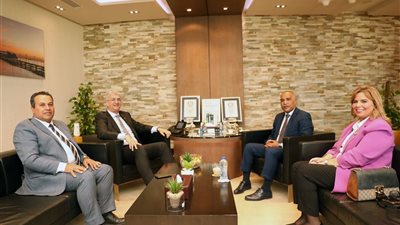 رئيس بتروجت يلتقي رئيس نقابة البترول والمجلس التنفيذي