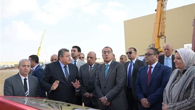 رئيس الوزراء يتفقد تنفيذ أعمال محطة الربط الكهربائي المصرى السعودى العملاقة بمدينة بدر