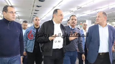 وزير قطاع الأعمال العام يتفقد شركة 