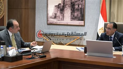 رئيس الوزراء يُتابع مع الشيمي تطوير قطاع القطن والغزل والنسيج