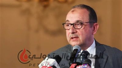 وزير قطاع الأعمال العام يستعرض ملامح استراتيجية الوزارة في تحول الطاقة وتحقيق الاستدامة