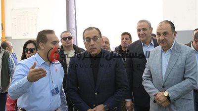 رئيس الوزراء يتفقد شركة مصر للغزل والنسيج والمصانع القديمة بالمحلة الكُبرى