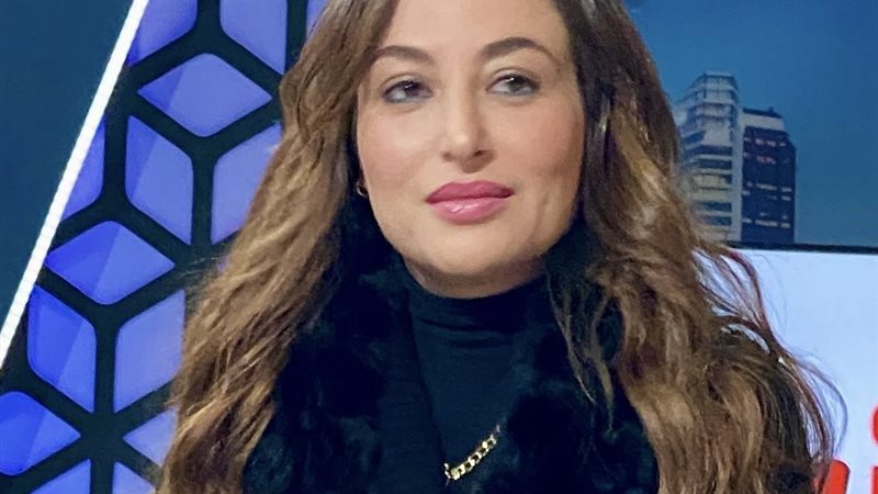 د نيفين حسني