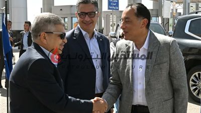 رئيس الوزراء يبدأ زيارته لافتتاح عددٍ من مشروعات المنطقة الاقتصادية فى بورسعيد