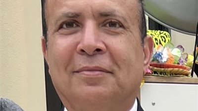 قيادة إدارية…حاتم عبدالواحد رياض