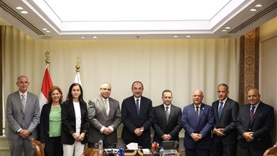 الشيمي يلتقي وفد