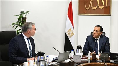 رئيس الوزراء يُتابع مع وزير البترول والثروة المعدنية عددًا من ملفات العمل