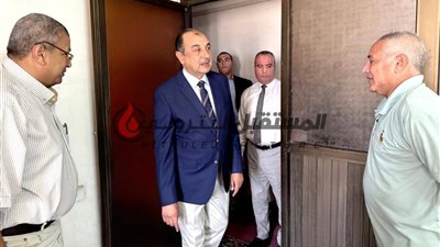 وزير قطاع الأعمال العام في زيارة مفاجئة لشركة السد العالي للمشروعات الكهربائية