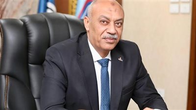 شخصيات: هشام فتحي..رائد نهضة السويس للبترول