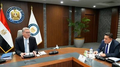 بدوي: ميناء الحمراء ركيزة لتحويل مصر لمركز إقليمي لتداول الطاقة