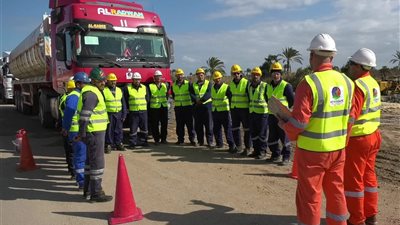 بتروسيف تقوم بتنفيذ تجربة وهمية لاعمال نقل المياه الملوثة بالمواد الهيدركربونية