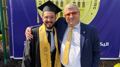 سعيد عبدالمنعم يحتفل بتخرج نجله من هندسة القاهرة
