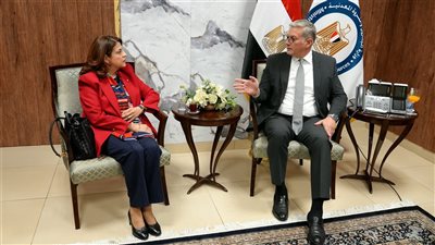 وزير البترول  يبحث استثمارات شل العالمية في البحث وإنتاج الغاز في مصر                                                                                                                                   