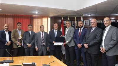 خالدة بطلاً لأولمبياد الشركات لكرة الطائرة الشاطئية فوق (35)  