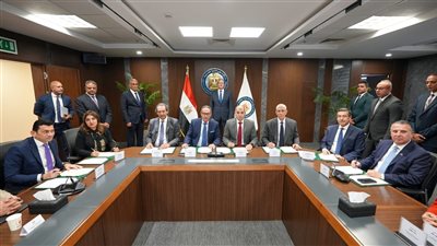 بقيمة 135 مليون دولار .. وزير البترول يشهد توقيع عقد تمويل مشروع الإيثانول الحيوي مع تحالف مصرفي  
