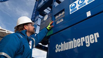 شركة شلمبرجير SLB تطلق المساعد الذكي “Tela” لتطوير قطاع الاستكشاف والإنتاج باستخدام الذكاء الاصطناعي