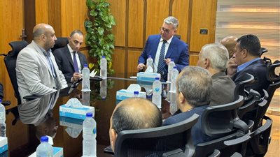 الساعه 8 الصبح: وزير البترول يزور شركة أبسكو