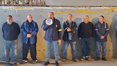 المنزلاوي وقيادات عجيبة ينظمون وقفة للسلامة للعاملين بالحقول