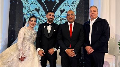 بالصور: عباس صابر يحتفل بزفاف كريمته رحمه على محمد جاد