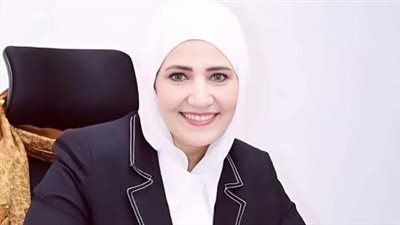 أربعة تكشف أربعة...شيماء محمد