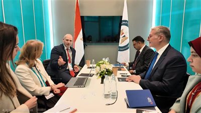  وزير البترول يبحث التعاون في قطاع التعدين مع شركات كندية واسترالية