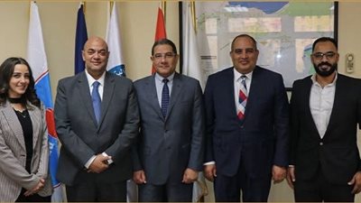 وكيل أول وزارة البترول للإنتاج ووكيل الوزارة للاستكشاف يناقشان خطط شركة خالدة للزيادة الإنتاجية