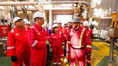 وزير البترول يتفقد أعمال حفر أول بئر إنتاجية للغاز بحقل 