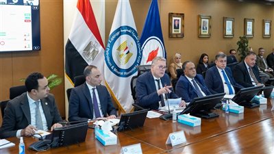 وزير البترول يعتمد الموازنة الاستثمارية للشركة العامة للبترول للعام المالي 2026–2027