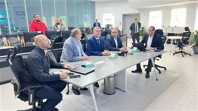 *وزير البترول يزور مركز التحكم بالشبكة القومية للغاز الطبيعي:*