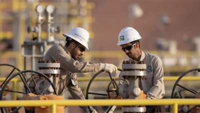 أرامكو: إعادة توجيه شحنات النفط الخام إلى ميناء ينبع مؤقتا