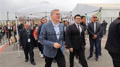 وزير البترول يدلي بصوته في انتخابات نقابة المهندسين