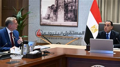 رئيس الوزراء يلتقي وزير البترول والثروة المعدنية لاستعراض عددٍ من ملفات عمل الوزارة           