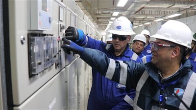 خالدة تطلق إشارة بدء تشغيل مشروع ربط آبار طارق بشبكة الكهرباء لتعزيز الاستدامة