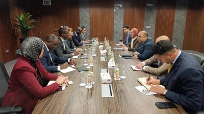 الباجوري يبحث شراكة استراتيجية مع الهيئة الإفريقية للدعم القانوني لتعزيز تنافسية قطاع الطاقة