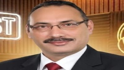 هشام عياد يكتب: بين جحود 