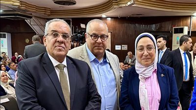 نقيب المهندسين يكرم ريهام علفة وصباح مشالي وعدد من الرائدات  