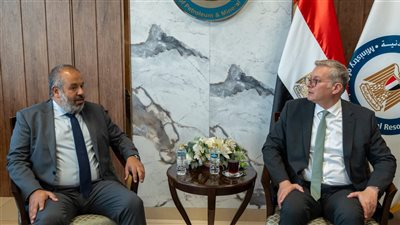 وزير البترول  يتابع تنفيذ مشروع المجمع المتكامل للأسمدة الفوسفاتية وحمض الفوسفوريك بالسخنة