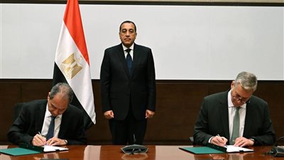 مصر توقع اتفاقية لتأهيل شبكات الغاز اللبنانية بخبرات قطاع البترول