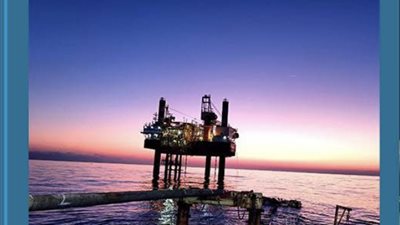 PMS تبدأ تنفيذ أعمال إنزال الخط البحري الأول بمشروع المرحلة الرابعة لتنمية حقل كاموس البحري