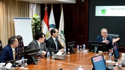 وزير البترول يتابع مشروعات قطاع الغاز خلال زيارة لـ”إيجاس” ويؤكد: تسريع الاستثمارات وزيادة الإنتاج أولوية قصوى
