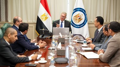 وزير البترول يبحث شلمبرجير توظيف الذكاء الاصطناعي لزيادة الإنتاج وتطوير بوابة مصر للاستكشاف وتعزيز كفاءة الطاقة