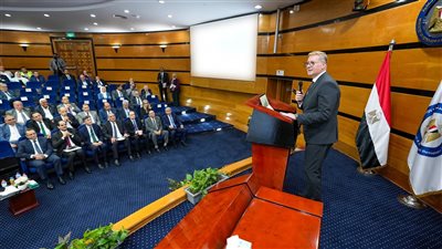 البترول تطرح مزايدة عالمية كبرى للبحث عن البترول والغاز في 14 منطقة