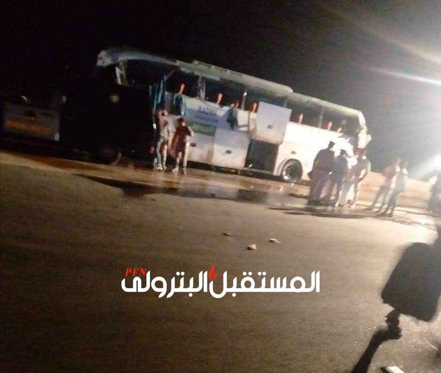 عاجل : مصرع 10 أشخاص وإصابة 38 أخرين بحادث انقلاب اتوبيس بطريق القاهرة السويس