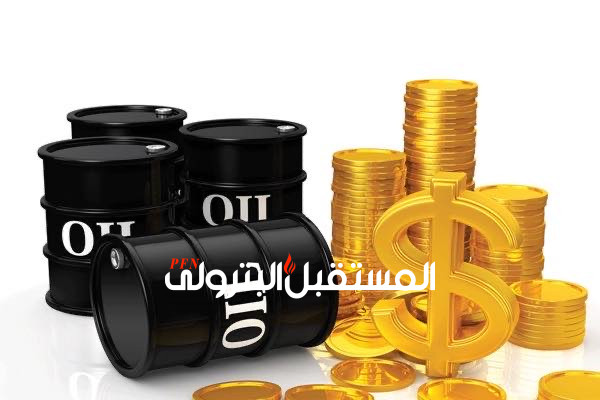 النفط يتراجع والذهب يصعد في ظل اقبال المستثمرين على شراء المعدن النفيس