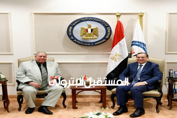 الملا يستقبل السفير الروماني بالقاهرة لبحث سبل التعاون المشترك